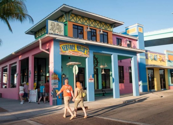 Nervous-Nellies-waterfront-restaurant-Fort-Myers-Beach-Florida